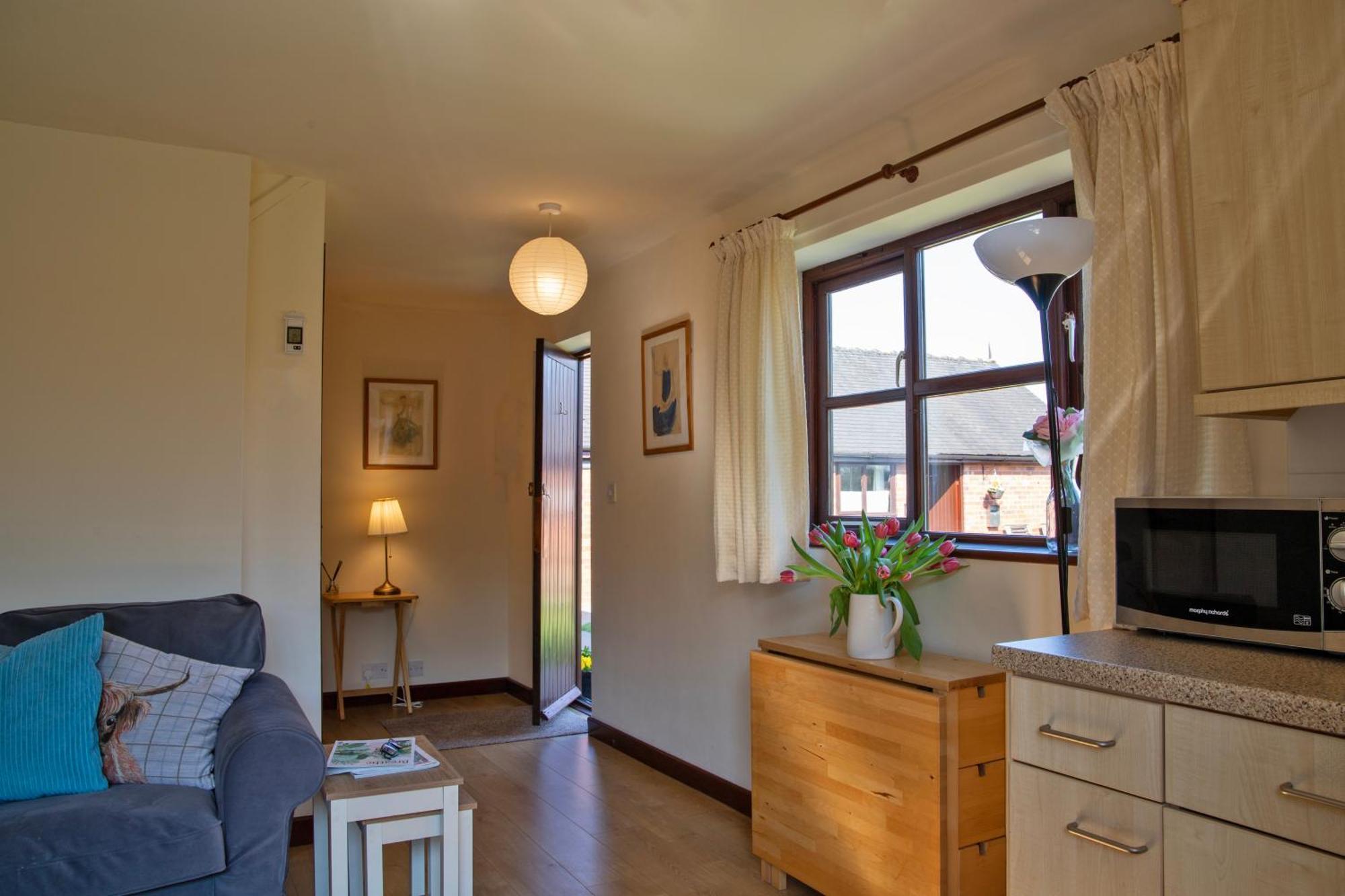 Charlie'S Cottage With Alpacas And 7Mins Drive To Alton Towers Denstone Exteriér fotografie